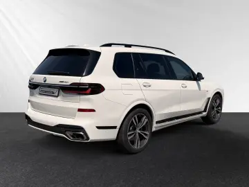 BMW X7 xDrive40i Inkl. € 1.190 Zubehörbonus  M Sport