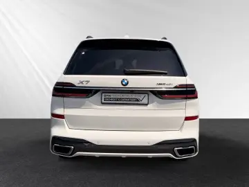 BMW X7 xDrive40i Inkl. € 1.190 Zubehörbonus  M Sport