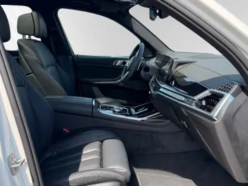 BMW X7 xDrive40i Inkl. € 1.190 Zubehörbonus  M Sport