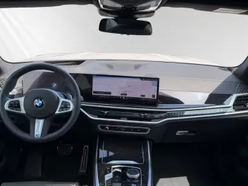 BMW X7 xDrive40i Inkl. € 1.190 Zubehörbonus  M Sport