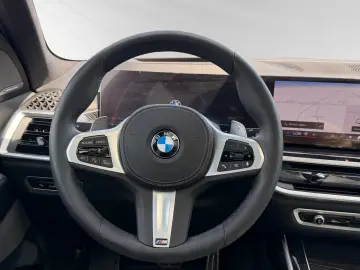 BMW X7 xDrive40i Inkl. € 1.190 Zubehörbonus  M Sport