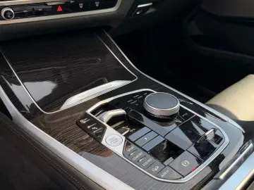 BMW X7 xDrive40i Inkl. € 1.190 Zubehörbonus  M Sport