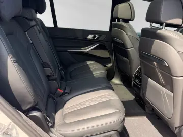 BMW X7 xDrive40i Inkl. € 1.190 Zubehörbonus  M Sport