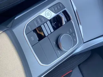 BMW M240i xDrive Coupe Allrad HiFi Parkass.  Head-Up