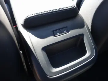 VOLVO XC60 Plus Dark B5 AWD Pano HeadUP 360  H&K
