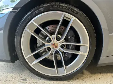 PORSCHE 992.2 3.0 Carrera Cabrio LED PVTS BOSE Sport-AGA