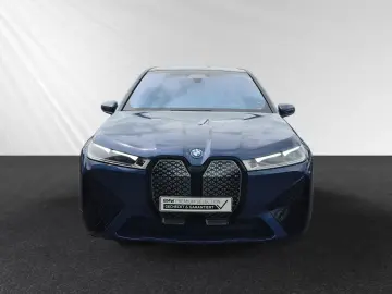 BMW iX M60 UPE  151.530 € AHK SkyLounge
