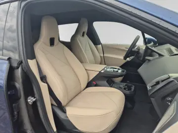 BMW iX M60 UPE  151.530 € AHK SkyLounge