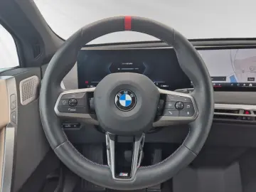 BMW iX M60 UPE  151.530 € AHK SkyLounge
