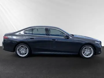 BMW 530e Inkl. € 1.190 Zubehörbonus Panorama DA&PAPr