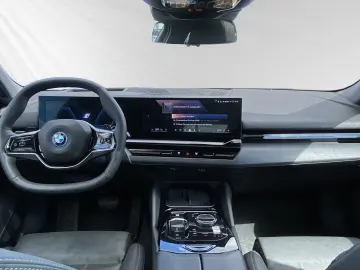 BMW 530e Inkl. € 1.190 Zubehörbonus Panorama DA&PAPr