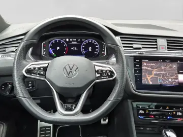 VW Tiguan Allspace 2.0 TSI DSG R-LINE 7-SITZE LEDER