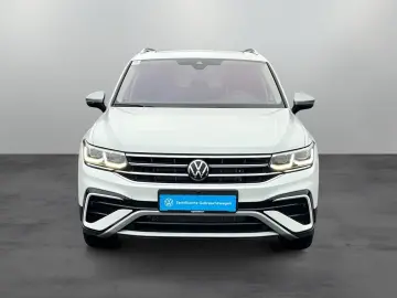 VW Tiguan Allspace Elegance 2.0TDI 4M DSG Pano  AHK