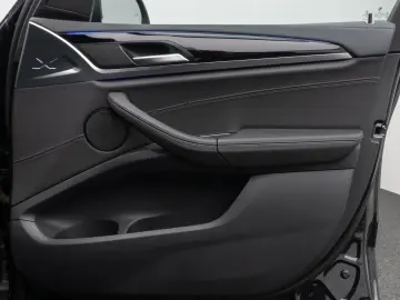 BMW X3 xD20i Laser Kamera HiFi Komfort Alarm Sport