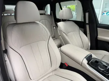 BMW X5 M-SPORT XD LEDER NAVI PANO LED KAMERA DAB R20