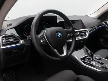 BMW 420 Gran Coupé xDriv HiFi Kamera DAB Laser Sport