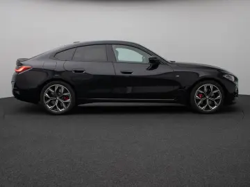 BMW M440i Gran Coupé Kamera Glasdach HUD DAB H K 19