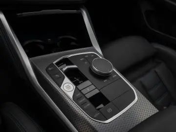 BMW M440i Gran Coupé Kamera Glasdach HUD DAB H K 19
