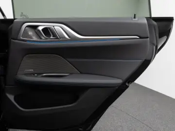 BMW M440i Gran Coupé Kamera Glasdach HUD DAB H K 19