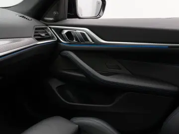 BMW M440i Gran Coupé Kamera Glasdach HUD DAB H K 19