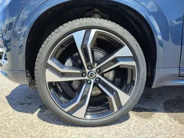 VOLVO XC90 Ultimate Bright AWD 7-Sitzer HUD Pano AD St