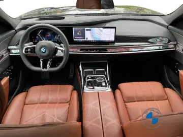 BMW 750e xDrive M Sport Pro 21  AHK Massage v h Pano
