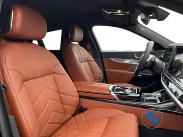 BMW 750e xDrive M Sport Pro 21  AHK Massage v h Pano