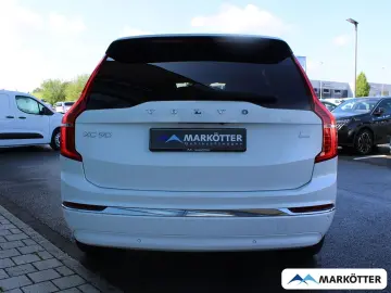 VOLVO XC90 Ultimate Bright Recharge Plug-In Hybrid AWD