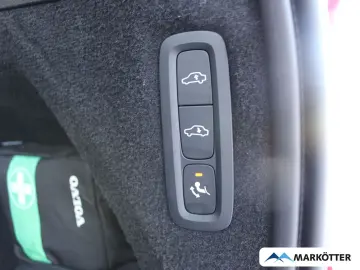 VOLVO XC90 Ultimate Bright Recharge Plug-In Hybrid AWD