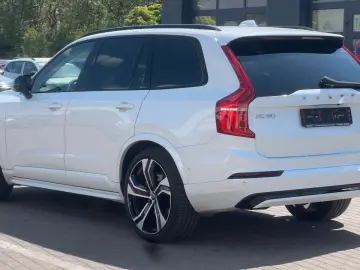 VOLVO XC90 B5 D AWD Ultimate Dark B&W HuD LUFT 360 ACC