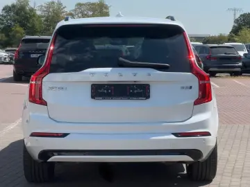VOLVO XC90 B5 D AWD Ultimate Dark B&W HuD LUFT 360 ACC