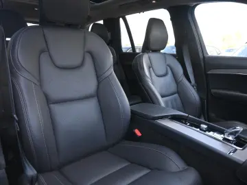 VOLVO XC90 B5D AWD Ultimate Bright LED PANO STHZ B&W