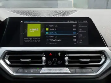 BMW M440i xDrive Coupe Edelholz Laser Memory HuD H&K