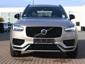 VOLVO XC90 T8 AWD Ultimate Dark STDHZG 360  LUFT 0 5%