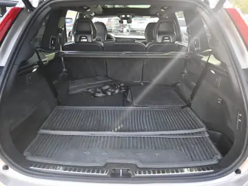 VOLVO XC90 T8 AWD Ultimate Dark STDHZG 360  LUFT 0 5%