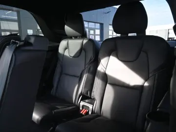 VOLVO XC90 T8 AWD Ultimate Dark STDHZG 360  LUFT 0 5%