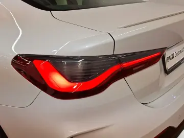 BMW M440d xDrive Coupé Navi Laser PDC Driv.Assist