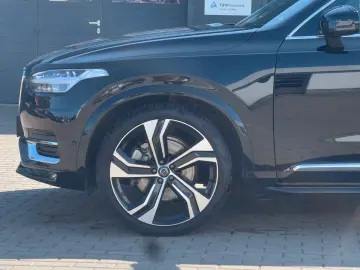 VOLVO XC90 B5 D AWD Bright STDHZG 360  LUFT ACC PANO