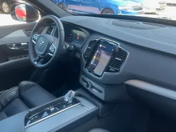 VOLVO XC90 B5 D AWD Bright STDHZG 360  LUFT ACC PANO