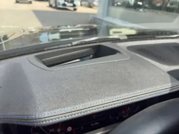 BMW M440i xDrive Coupe LED NAVI HUD LEDER MEMORY 19