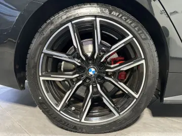 BMW M440i Gran Coupé xDrive NAV LED HEAD-UP AHK 19ZO