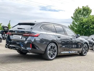 BMW 550e xDrive Touring M Sport HuD Pano AHK Bowers&
