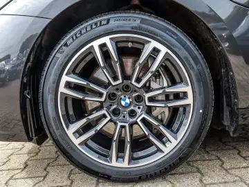 BMW 550e xDrive Touring M Sport HuD Pano AHK Bowers&