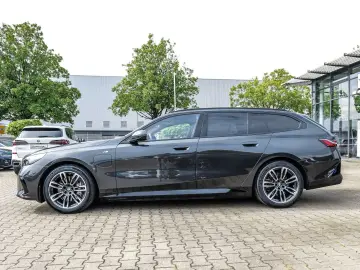 BMW 550e xDrive Touring M Sport HuD Pano AHK Bowers&