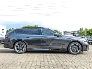 BMW 550e xDrive Touring M Sport HuD Pano AHK Bowers&