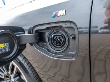 BMW 550e xDrive Touring M Sport HuD Pano AHK Bowers&