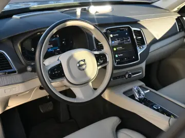 VOLVO XC90 T8 AWD Ultra Dark 360  B&W LUFT HUD ACC