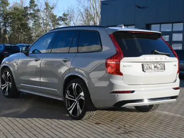 VOLVO XC90 T8 AWD Ultra Dark 360  B&W LUFT HUD ACC