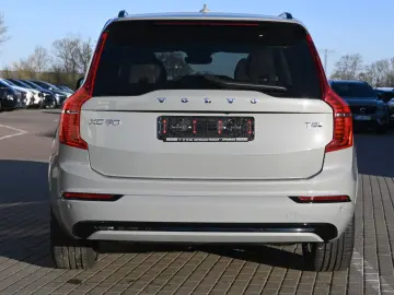 VOLVO XC90 T8 AWD Ultra Dark 360  B&W LUFT HUD ACC