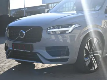 VOLVO XC90 T8 AWD Ultra Dark 360  B&W LUFT HUD ACC